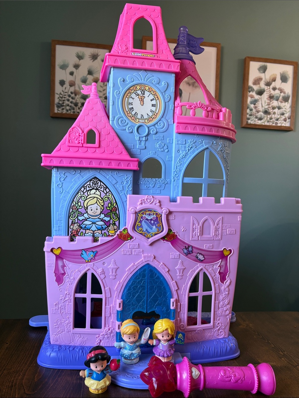 Little People Princess Talker Castle 2016